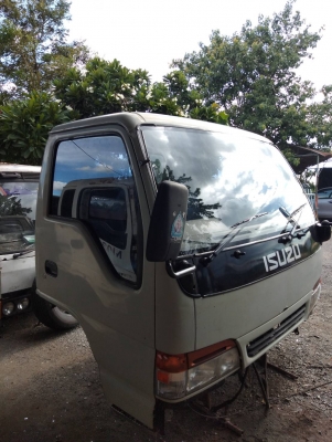 ขายหัวรถNPR สวย อุปกรณ์ครบ ราคา 65000 บาท สนใจติดต่อคุณเอ 087-049-9962 ขายหัวรถNPR สวย อุปกรณ์ครบ ราคา 65000 บาท สนใจติดต่อคุณเอ 087-049-9962