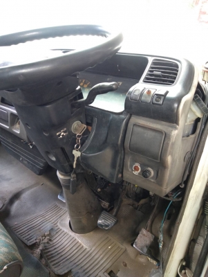 ขายหัวรถNPR สวย อุปกรณ์ครบ ราคา 65000 บาท สนใจติดต่อคุณเอ 087-049-9962