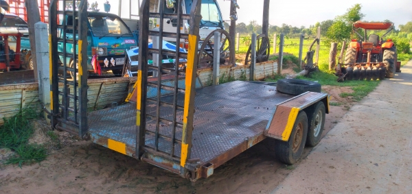 ขายแทรนเลอร์ลากรถเกี่ยว29999บาท0933693639