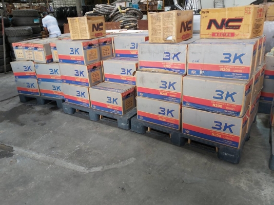 ขายแบตเตอรื่200แอม ของใหม่ครับเก่าเก็บกล่องกระดาษโดนน้ำเฉยๆครับ เน้นว่าของใหม่ครับ ขายลูกล่ะ 4200 บาท ไม่ต้องเทิร์นแบตเก่าครับ ขายแบตเตอรื่200แอม ของใหม่ครับเก่าเก็บกล่องกระดาษโดนน้ำเฉยๆครับ เน้นว่าของใหม่ครับ ขายลูกล่ะ 4200 บาท ไม่ต้องเทิร์นแบตเก่าครับ