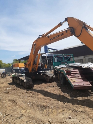 ขายรถแบคโฮ KOMATSU PC200 รุ่น 5 ราคา 470,000 บาท สภาพดีพร้อมใช้งาน