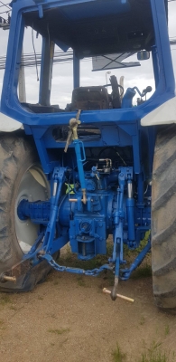 ขายรถไถFORD8210สภาพพร้อมใช้ 2 เพลา ขายรถไถFORD8210สภาพพร้อมใช้ 2 เพลา