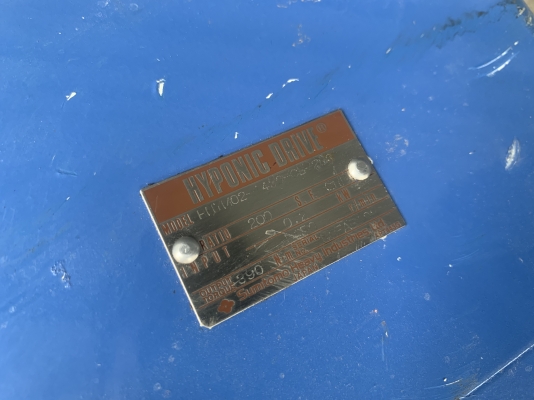 ( เหลือ 1ตัวครับ )ขายมอเตอร์เกียร์แบบเพลาสวม Hyponic drive Sumitomo 0.2Kw. 220V ไฟบ้าน(หายากมากๆครับ) made in Japan ***ของใหม่ไม่เคยใช้งาน***   อัตราทด 1:200 เพลาออกประมาณ 7.5รอบต่อนาที หมุนนิ่ม แรงบิดเยอะ พร้อมใช้งาน มี 2ตัวครับ