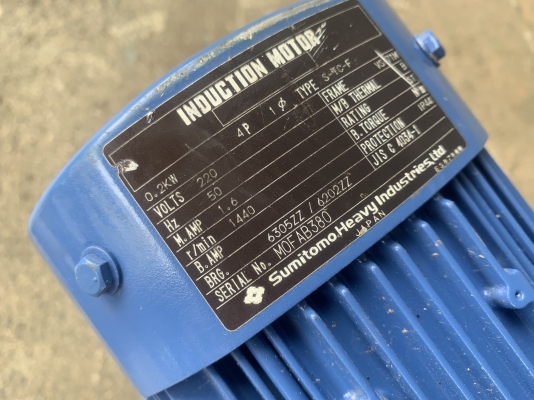 ( เหลือ 1ตัวครับ )ขายมอเตอร์เกียร์แบบเพลาสวม Hyponic drive Sumitomo 0.2Kw. 220V ไฟบ้าน(หายากมากๆครับ) made in Japan ***ของใหม่ไม่เคยใช้งาน***   อัตราทด 1:200 เพลาออกประมาณ 7.5รอบต่อนาที หมุนนิ่ม แรงบิดเยอะ พร้อมใช้งาน มี 2ตัวครับ