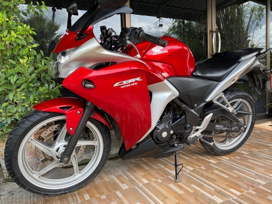 ขาย CBR250R ปี2011 สภาพสวยๆ พร้อมใช้ ทะเบียนเต็ม พร้อมโอน