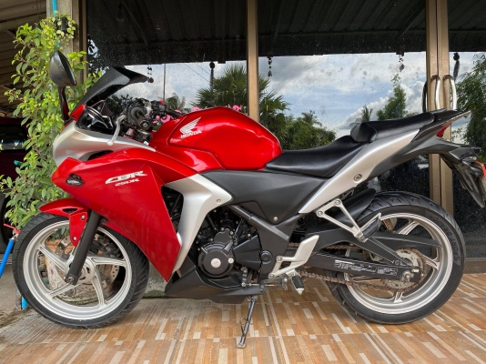 ขาย CBR250R ปี2011 สภาพสวยๆ พร้อมใช้ ทะเบียนเต็ม พร้อมโอน