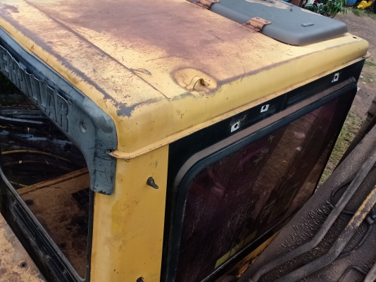 ขายCAT 320B เล่มทะเบียน ไฟฟ้าต้องเชค