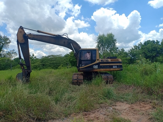 ขายCAT 320B เล่มทะเบียน ไฟฟ้าต้องเชค