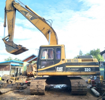 ขายCAT 320B เล่มทะเบียน ไฟฟ้าต้องเชค
