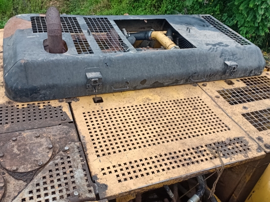 ขายCAT 320B เล่มทะเบียน ไฟฟ้าต้องเชค