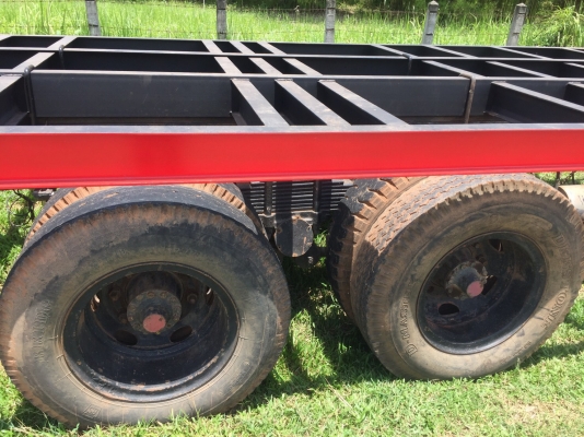 10ล้อ ท้ายลาด isuzu เครื่องnissan ทะเบียนพร้อมโอน