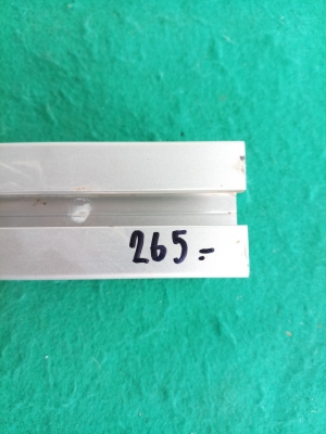 อลูมิเนียมโปรไฟล์ขนาด 4040 ยาว 132 ซม. แบบหนา มีรอยน้อย สภาพสวย ราคาเส้นละ 265 บาท+60 ค่าส่ง มี 39 เ