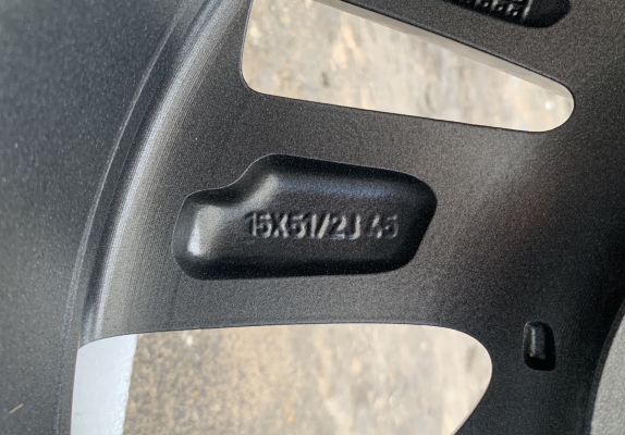 ล้อแม็ก Honda Jazz GK ขอบ 15 สีเทาหน้าเงา ล้อแม็ก Honda Jazz GK ขอบ 15 สีเทาหน้าเงา