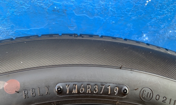 ยางใหม่ป้ายแดง 185-65-15 Dunlop ปลายปี 19 สวยกรฺิ๊บๆ