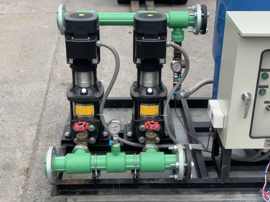 ขายชุดบูสเตอร์ปั๊มแรงดันสูง Grundfos CR10-04 ขนาด 2HP. 380V (ชุดปั๊ม 2ตัว) ขนาดท่อ 2นิ้ว พร้อมถังแรงดัน อุปกรณ์สวิทย์คุมครบชุด สภาพสวยใหม่มาก พร้อมใช้งาน ขายชุดบูสเตอร์ปั๊มแรงดันสูง Grundfos CR10-04 ขนาด 2HP. 380V (ชุดปั๊ม 2ตัว) ขนาดท่อ 2นิ้ว พร้อมถังแรงดัน อุปกรณ์สวิทย์คุมครบชุด สภาพสวยใหม่มาก พร้อมใช้งาน