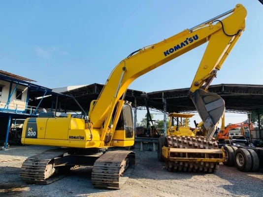 ขาย KOMATSU PC200-8 โทร.082-4865651 ขาย KOMATSU PC200-8 โทร.082-4865651