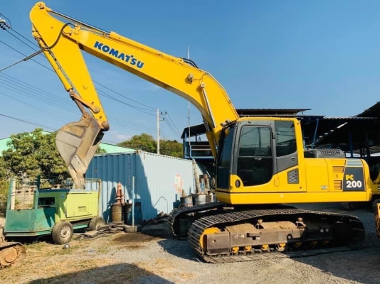 ขาย KOMATSU PC200-8 โทร.082-4865651