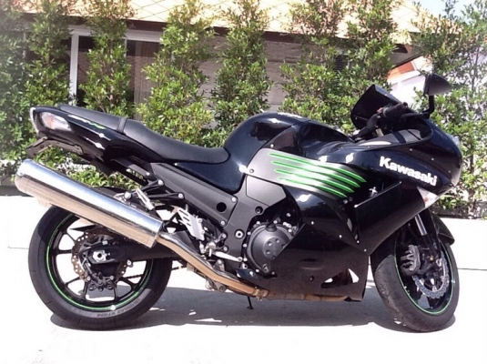 ขาย Kawasaki ZX-14 ปี09 สเปคอเมริกา วิ่งมา5000ไมล์ ทะเบียนแท้