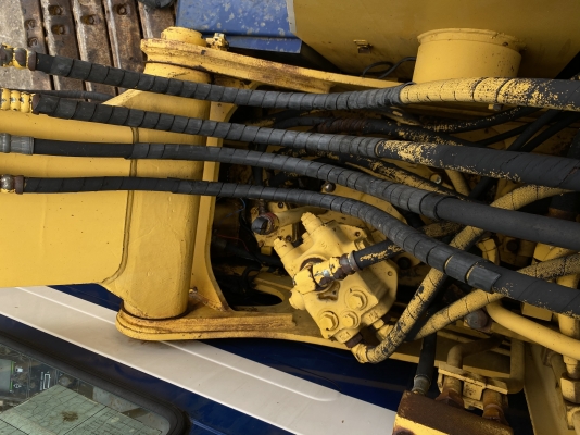 ขายรถขุดนำเข้าจากญี่ปุ่น KOMATSU PC60-6 สภาพสวยพร้อมใช้งานระบบสมบูรณ์ 3000กว่าชั่วโมง สนใจสอบถามได้ท