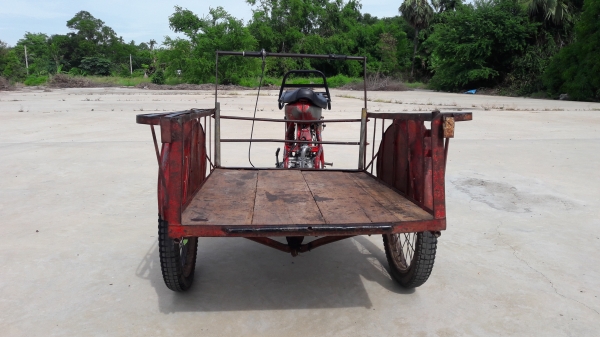 สามล้อแดง (ซาเล้ง) สามล้อแดง (ซาเล้ง)