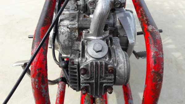 สามล้อแดง (ซาเล้ง) สามล้อแดง (ซาเล้ง)