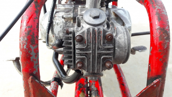 สามล้อแดง (ซาเล้ง) สามล้อแดง (ซาเล้ง)