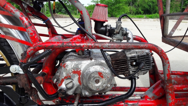 สามล้อแดง (ซาเล้ง) สามล้อแดง (ซาเล้ง)