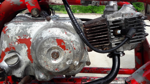 สามล้อแดง (ซาเล้ง) สามล้อแดง (ซาเล้ง)