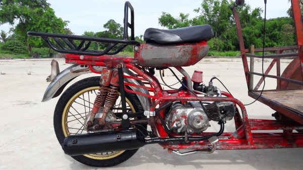 สามล้อแดง (ซาเล้ง)