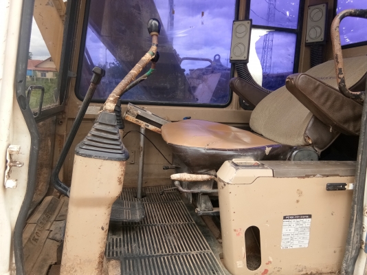 ขายด่วนแบคโฮ โคมัสสุkomatsu pc120-5 พร้อมใช้งาน ขายด่วนแบคโฮ โคมัสสุkomatsu pc120-5 พร้อมใช้งาน