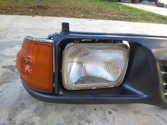 ชุดกระจังหน้าย้อย ใส่ isuzu mu tfr cameo   4500บาท