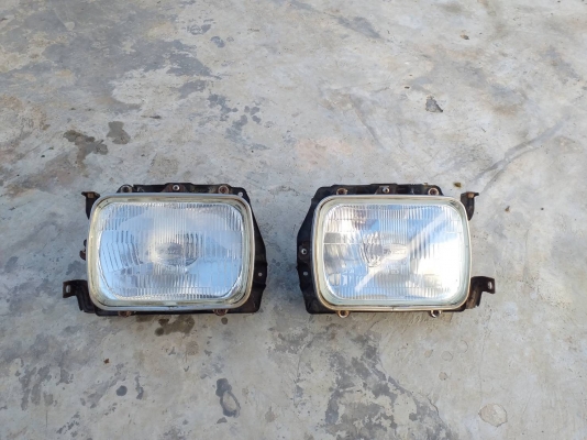 ชุดกระจังหน้าย้อย ใส่ isuzu mu tfr cameo   4500บาท