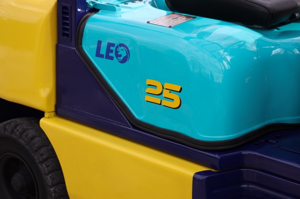 Komatsu FG25C-14 ขนาดยก2.5ตัน เสา3เมตร เบนซิน ออโต้ นำเข้าจากญี่ปุ่น Komatsu FG25C-14 ขนาดยก2.5ตัน เสา3เมตร เบนซิน ออโต้ นำเข้าจากญี่ปุ่น