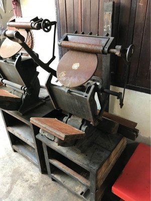 แท่นพิมพ์โบราณ2เครื่อง