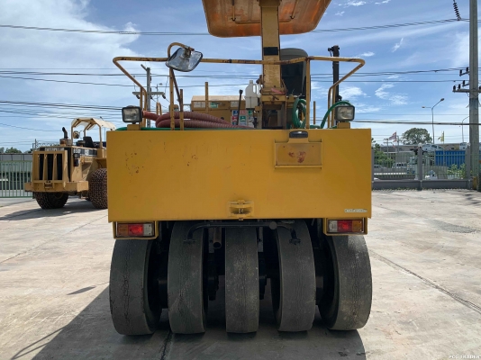 รถบด KAWASAKI รุ่น K20II แบบ 9 ล้อ รถสวยสภาพดี ราคาไม่แพงครับ