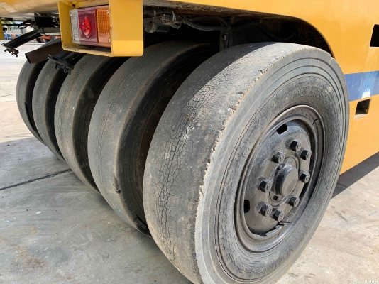 รถบด KAWASAKI รุ่น K20II แบบ 9 ล้อ รถสวยสภาพดี ราคาไม่แพงครับ