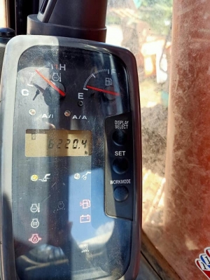 ขายHITACHI ZX120-1 เก่านอกแท้  สภาพสวย แทรค70  เดิมๆๆ  ใช้งานมาแค่ 6,xxxชั่วโมง  พร้อมใช้  โทร 089-3818694 จ๊อย