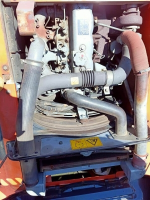 ขายHITACHI ZX120-1 เก่านอกแท้  สภาพสวย แทรค70  เดิมๆๆ  ใช้งานมาแค่ 6,xxxชั่วโมง  พร้อมใช้  โทร 089-3818694 จ๊อย