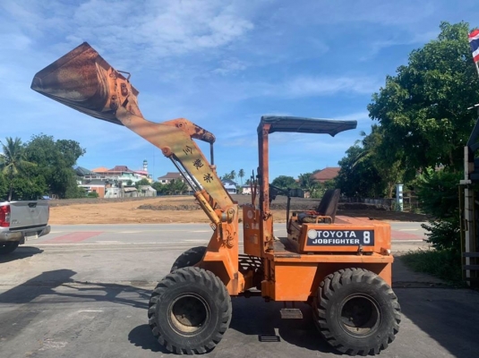รถตักล้อยาง TOYOTA SDTL8  JOBFIGHTER  รถมือ 2 นำเข้าจากประเทศญี่ปุ่น ไม่เคยผ่านการใช้งานในไทย 100\%