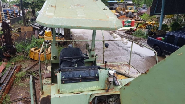 รถบดล้อยาง 7 ล้อ Sakai T600 แบบ เกียร์Auto