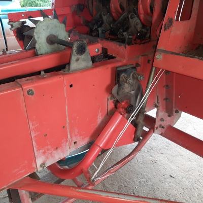 ขายเครื่องอัดฟางตราช้างHB130พลัส