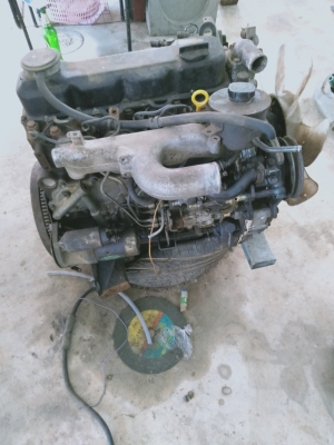 เครื่องนิสสัน td27 0966746747 เครื่องนิสสัน td27 0966746747