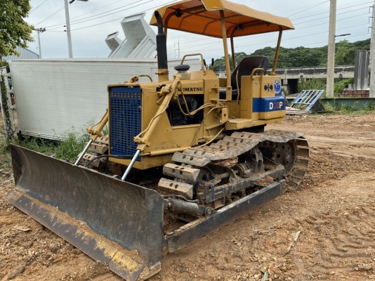 ขาย 165,000 บาท Komatsu D20A-5