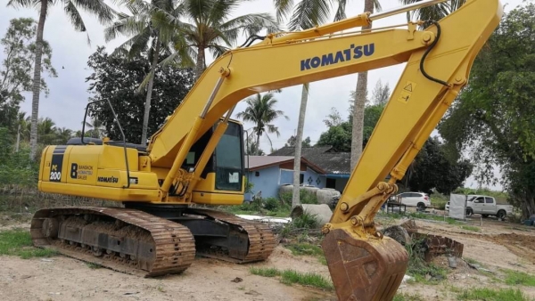 ⭐⭐⭐Komatsu 200-7 ใช้งาน 1××××ช.ม มี3คันให้เลือกซื้อผ่อนมีไฟแน็นจัดให้ ⭐⭐⭐Komatsu 200-7 ใช้งาน 1××××ช.ม มี3คันให้เลือกซื้อผ่อนมีไฟแน็นจัดให้