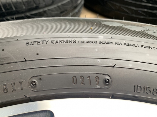 ล้อแม็กป้ายแดง Toyota Fortuner ขอบ 18 พร้อมยาง 265-60-18 Dunlop ปี 19 สวยๆ