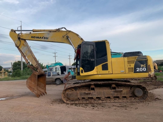ขาย 1,150,000 KOMATSU pc 200-8 เล่มทะเบียน ไฟฟ้าครบ เครื่องดี ปั้มแรง เอวมีขยับ ช่วงล่างเต็ม รถพร้อมใช้เอกสารพร้อมโอน รถอยู่ ปทุมธานี สามโคก 090-772-3710 090-772-3708