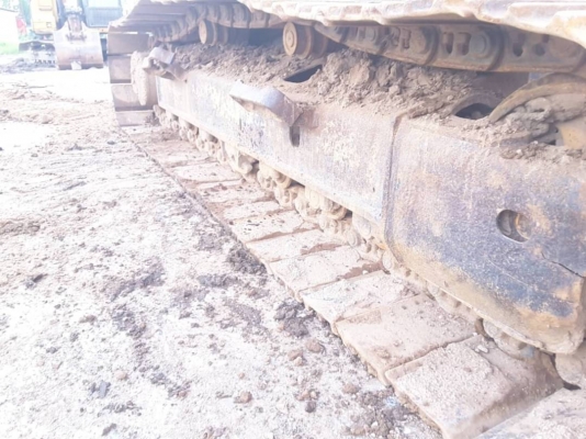 ขาย 1,150,000 KOMATSU pc 200-8 เล่มทะเบียน ไฟฟ้าครบ เครื่องดี ปั้มแรง เอวมีขยับ ช่วงล่างเต็ม รถพร้อมใช้เอกสารพร้อมโอน รถอยู่ ปทุมธานี สามโคก 090-772-3710 090-772-3708