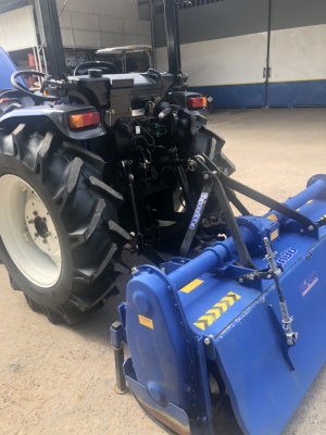 นิว ฮอลแลนด์ รุ่น Tc38r 38 แรงม้า