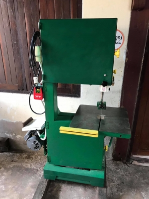 เลื่อยสายพาน