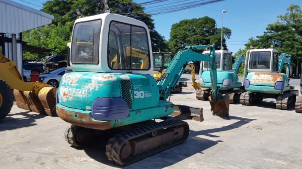 รถขุดโคมัสสุPC30-7เก่าญี่ปุ่น